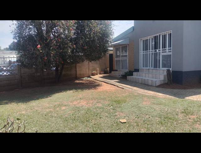 4 BEDROOM HOUSE FOR SALE IN GREENHILLS